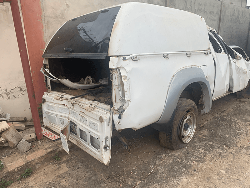 2015 Mazda Pickup Truck - image 1